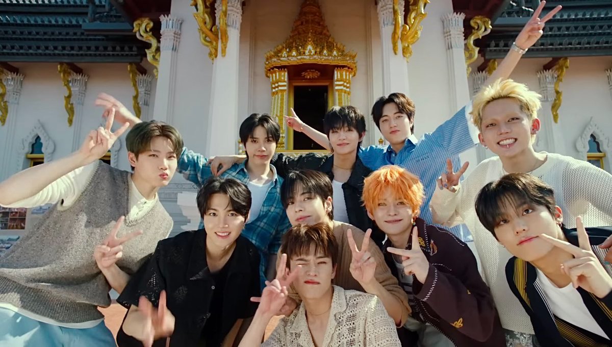 dailytre4sure's tweet photo. HAPPY 6TH ANNIVERSARY, TREASURE! ❤

To more years and forever with you our home 🥹 always in all ways. 

SIXFINITY WITH TREASURE
#TREASURE6thANNIVERSARY
#트레저와함께한6년
#TREASURE @treasuremembers https://t.co/k2TQPwd8wJ