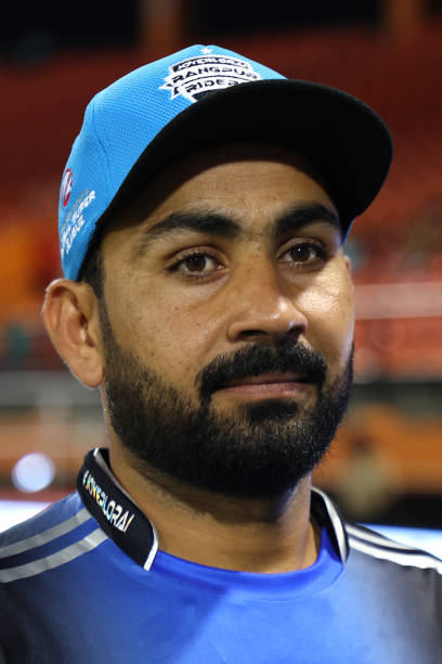 Qamar5618's tweet photo. Khushdil Shah hinted to leave Pakistan. 

 "I am the only member in Pakistan domestic cricket circuit who scored 800 runs while batting at number 6 & 7. I have 3 or 4 months more to wait if I don't get any opportunity more, I will leave Pakistan and will think to play for other country".