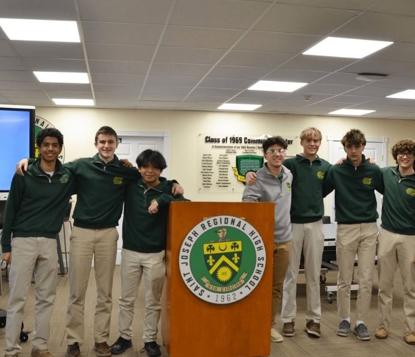 SJRHighSchool's tweet photo. Throwback Thursday!

This week we take a look at February 2026.

-Pippin
-Class of 2030 Registration Day
-Lenten Mass
-Internship Presentations

#GreenKnights https://t.co/aJQIuNKmyI