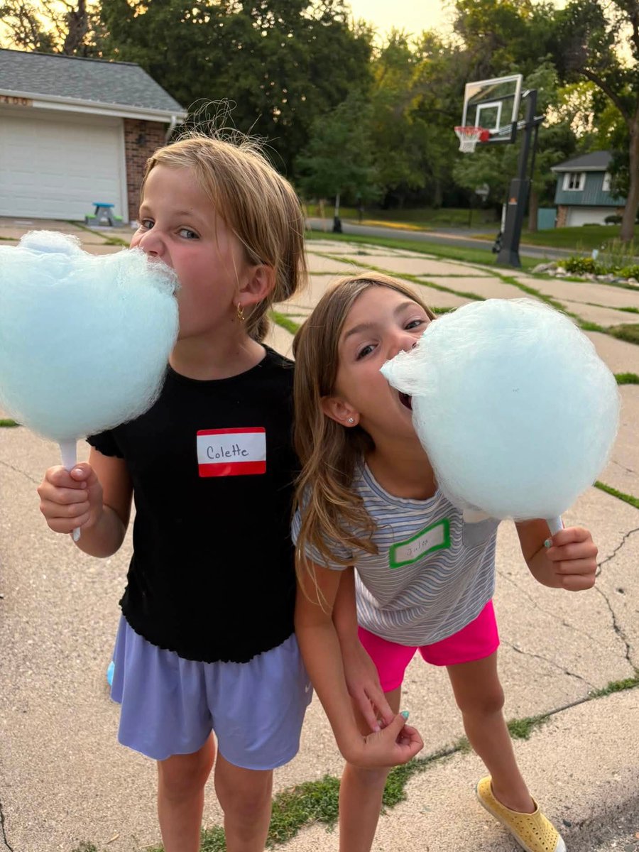 BPD_MN's tweet photo. Now THAT was an EPIC National Night Out!🥳🤩 From bubble makers, to cotton candy machines, to bounce houses, to food trucks, to Pickleball courts and so much more!
100's of nbhd's and 1000's of people came together building a stronger community. Let's do it again next year!! 💙 https://t.co/ck7LrmPMVJ