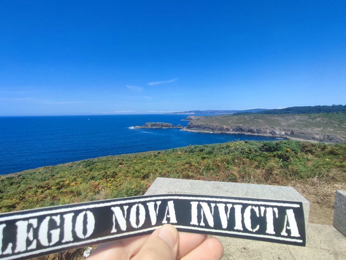 LNI04's tweet photo. A Coruña (Galicia) #EMERITENSISMO #DAJEMERIDA #SOLOMERIDA #UltrasOnTour https://t.co/LD1TiVv8h8