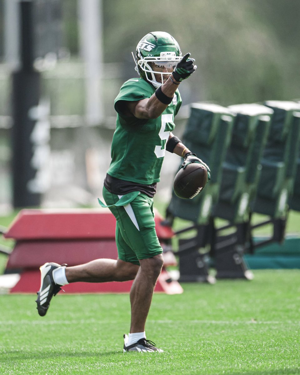 nyjets's tweet photo. tuddy 5️⃣ https://t.co/1btIRpX99x