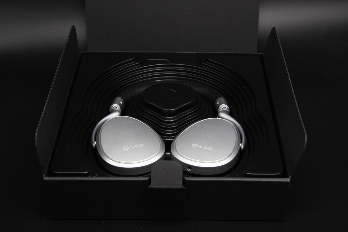 dris97897473's tweet photo. Just unboxed my new wireless headphones! The sound quality is chef’s kiss and they fit so comfortably—total game-changer for my daily walks. https://t.co/ntfbpw6A1U