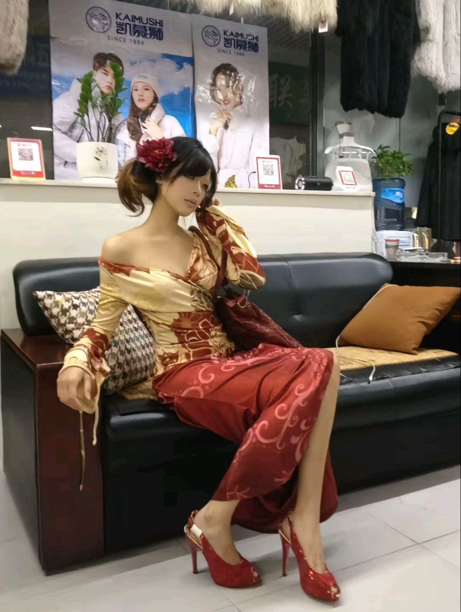 ttittibim's tweet photo. 나 홍련 누님 이런 옷 입힐거야 말리지마 https://t.co/W22gRZo8G4
