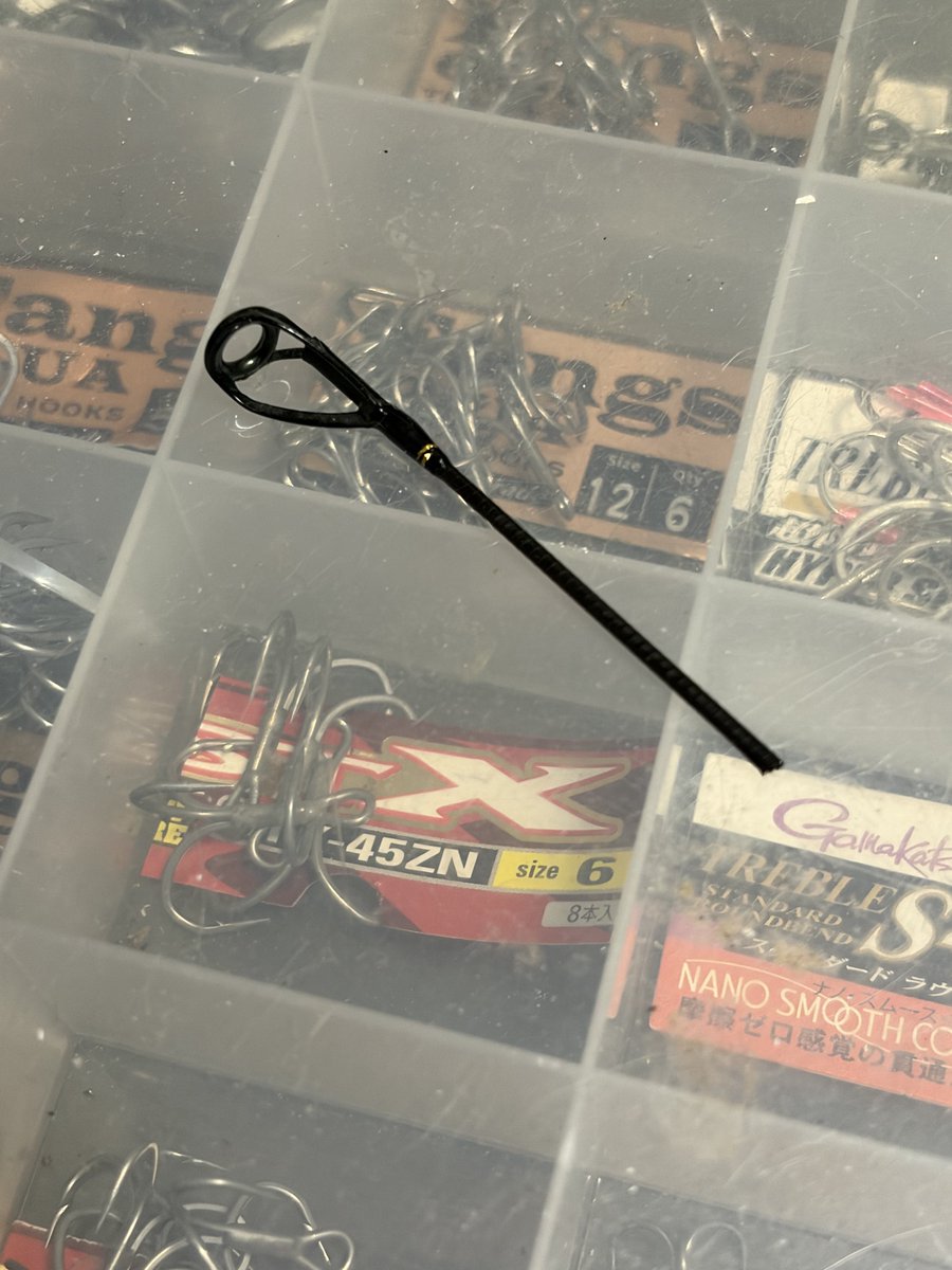 cbr600rr22's tweet photo. ルアー手元に引いたらポキッと... 😢

7〜8年ぶり、やっちゃった。
風強かったからティップ絡んでたかな💧
ML/M→MH+

3こつんバイト、まー乗らずでした

#先日の釣行 https://t.co/RzaiWlSzcO