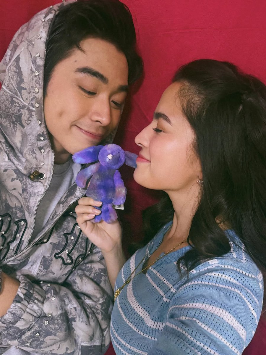 quinzeyh199x's tweet photo. @ofc_iwant Pano po ba yung couple pics?

Parang ganito po ba?
Apat na po para sure kung ganito nga 😁

#GeLex
#TheChambermaidsDaughterSeason2 https://t.co/HKhxtZHBMb