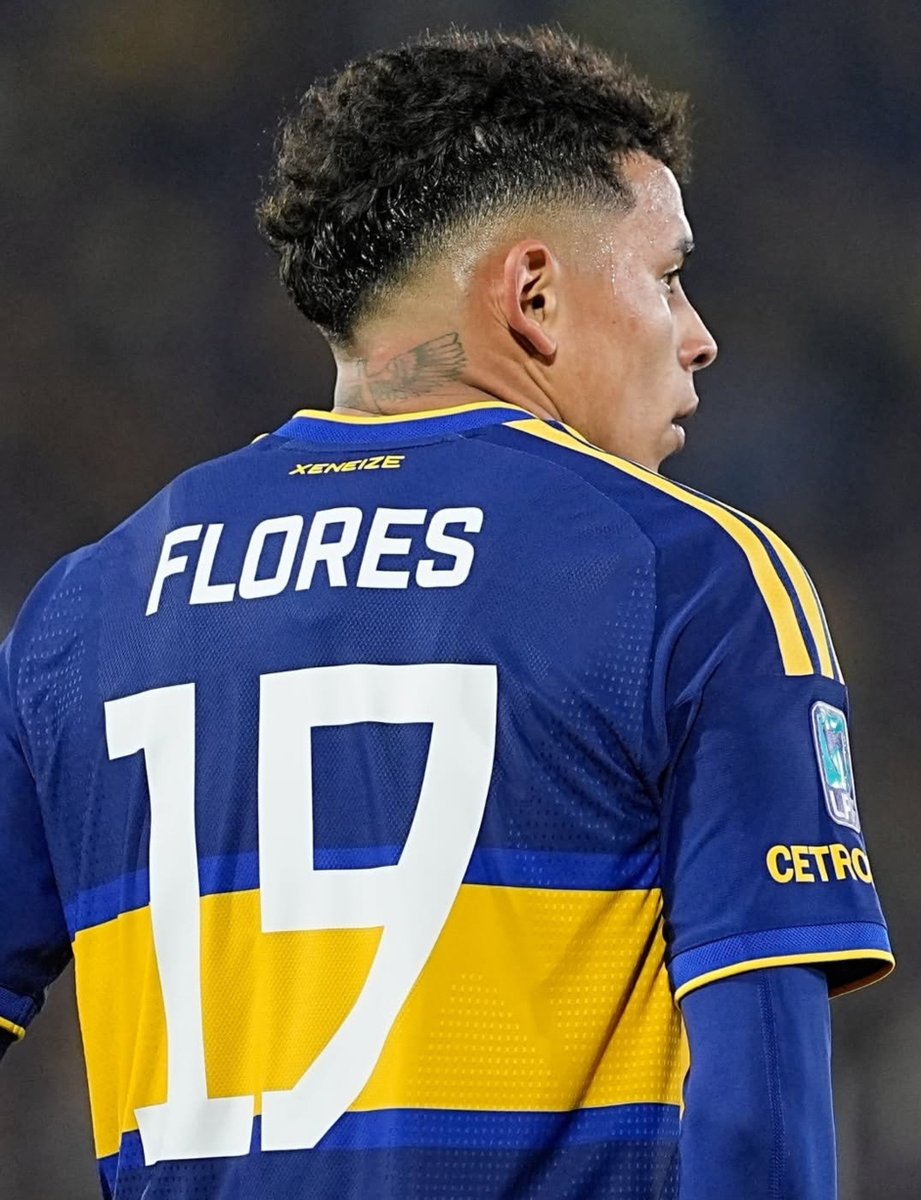 vagoxeneize12's tweet photo. Más de 30 millones pusieron en Almada y en Correa.

Boca saca a Flores. https://t.co/MrJFosLhYO