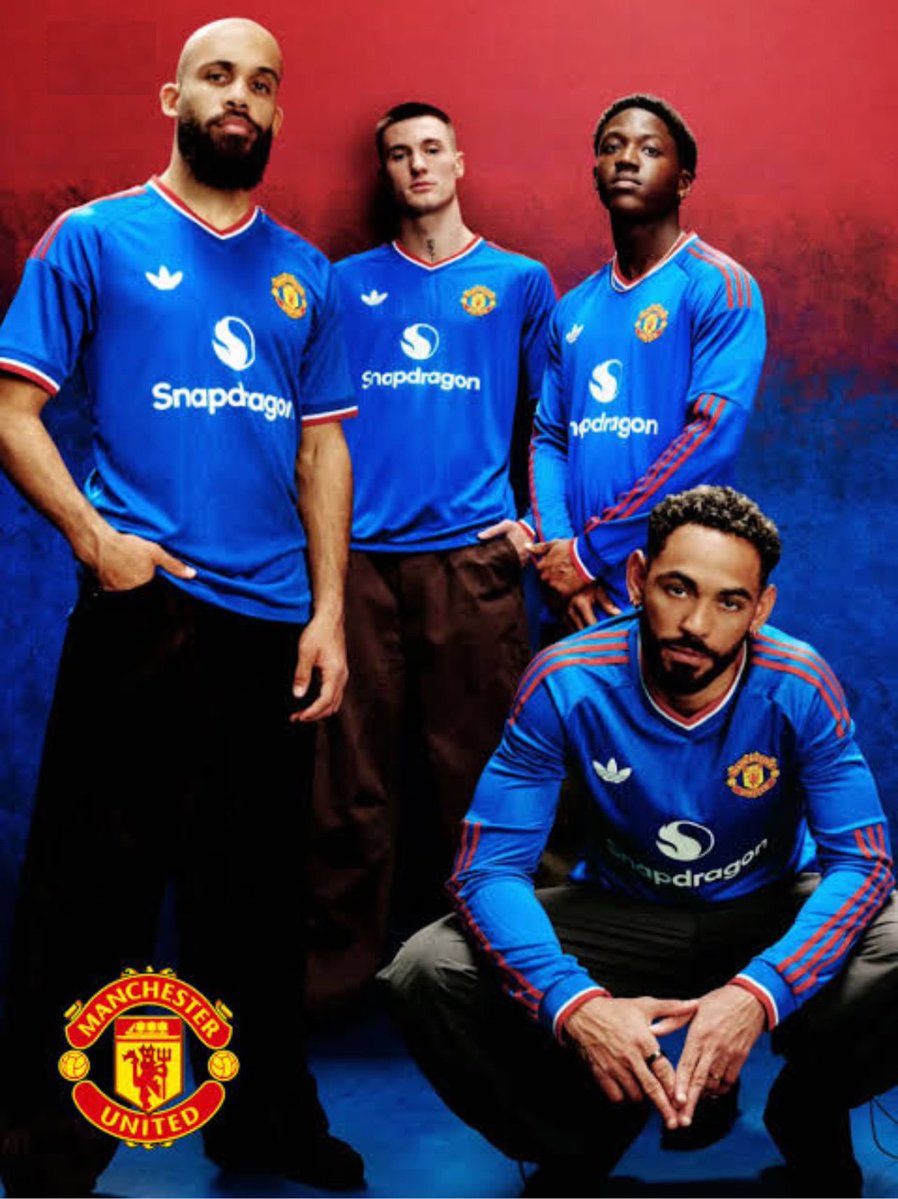 Augustineeshy's tweet photo. This is arguably the best away kit in the EPL guyss
Quote me with an away kit that's better than this 🤔🤔 https://t.co/Zsjhd8FdHV