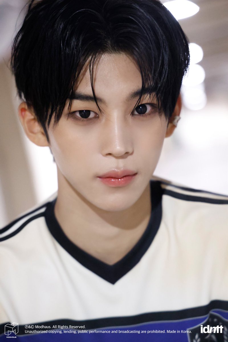 id1_feed's tweet photo. 📷 - 260806

<Kids Return MV Behind part 4>

#idntt #아이덴티티
#KimDoHun #김도훈 https://t.co/w8TK7x6i2P