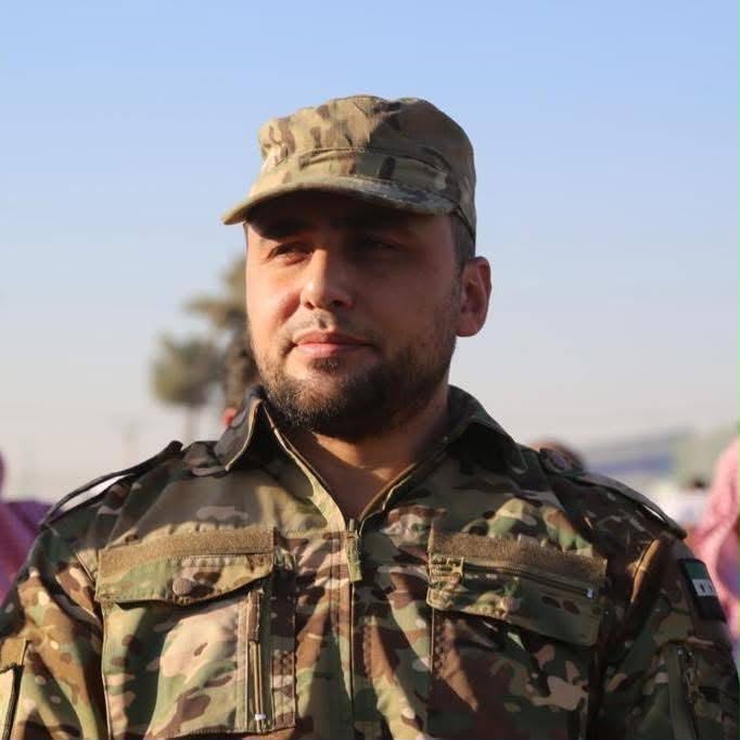xh36em's tweet photo. مقتل القيادي في هيئة تحرير الشام سابقا، ووزارة الدفاع السورية لاحقاً، المدعو "بسام علي الحاج حمادة ـ المعروف بلقب أبو رواحة منبج" إثر حادث سير.
أبو رواحة، كان رئيس قسم المعلومات في مديرية أمن منبج بريف حلب حتى قبل مقتله. https://t.co/WzkNdS8GuQ