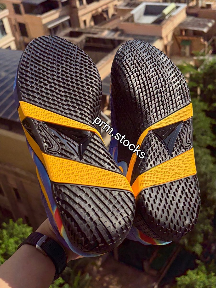 SoleRetriever's tweet photo. FIRST LOOK: Nike Ja 4 “Radar” 📡 @JaMorant 

🗓️ Holiday 2026
📝 JA9745-400
💵 $145
📷 prm.stocks.01 (IG) https://t.co/sm7QJbTuag