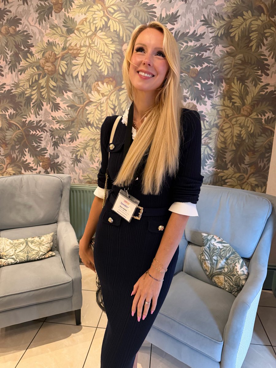 Online_Courses's tweet photo. ✨We had such an amazing day at the Pink Link  Summer Regional event yesterday. Our Founder Sara Jones  was one of the speakers at the event and shared some inspiration with all of the incredible female founders about scaling your company and reaching new audiences.

These events are always so inspiring, we loved meeting so many incredible business leaders and hearing their stories of starting & scaling their company. There were so many amazing younger entrepreneurs there too with incredible business ideas which always makes us smile.✨

A huge thank you to Coral & the team, 

Another fantastic event @Pinklinkladies . 🙏✨