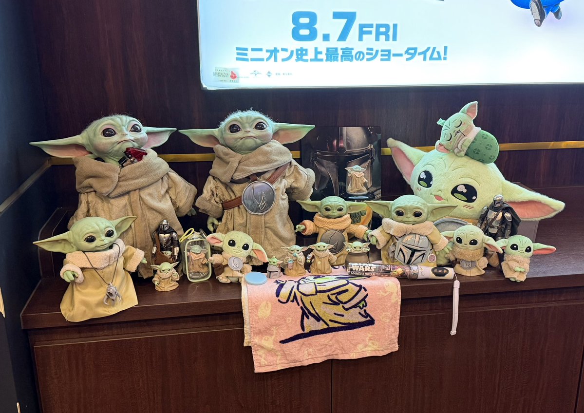 matsuri376's tweet photo. 応援上映📣本当、楽しい😆
好きが一緒で、幸せ空間✨
グー保護者会も良すぎた☺️
マンドーさん、ベイダー卿、今日も、うちの子抱っこしていただき、ありがとうございました💚 https://t.co/HCiBo3jf6b