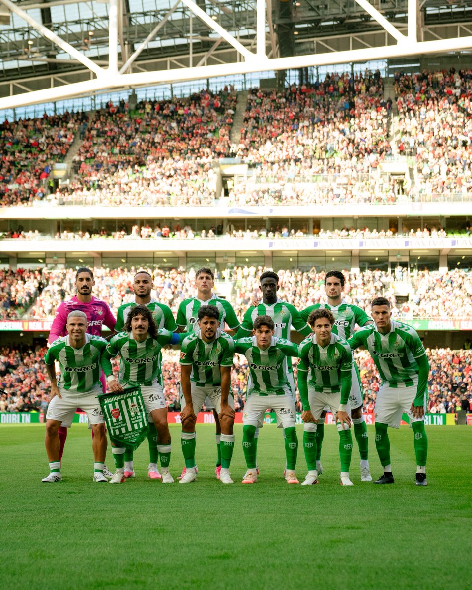 MarcBartra's tweet photo. Orgulloso del trabajo de todo el equipo contra el @Arsenal en Dublin! Sabemos cuál es el camino y hay que seguir mostrándolo sea contra quien sea, con regularidad y compromiso continuo. Somos el Betis y queremos más. 💚 https://t.co/t4mv1wNH3S