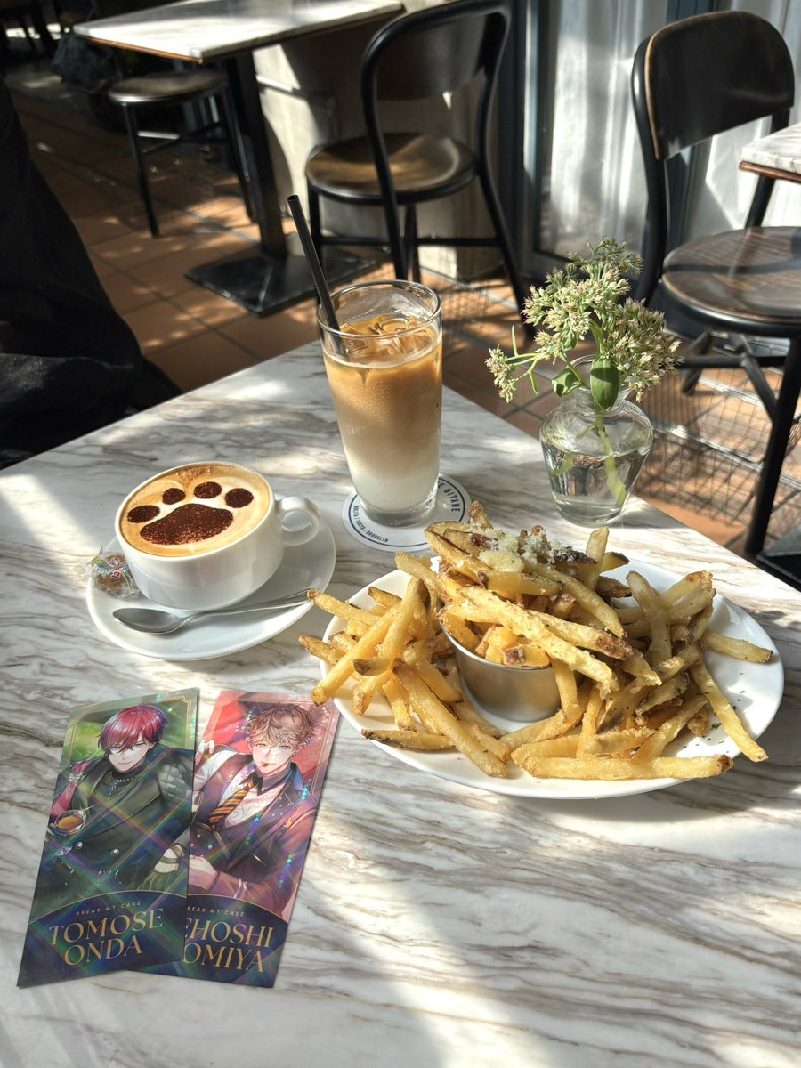FE8A23_akhs's tweet photo. 📍 CAFE GITANE 恵比寿
肉球絵柄のカフェラテが可愛くておすすめ✨️
トリュフポテトも美味しかった꒰՞߹༥߹՞꒱♡ https://t.co/7box6zAm2Z