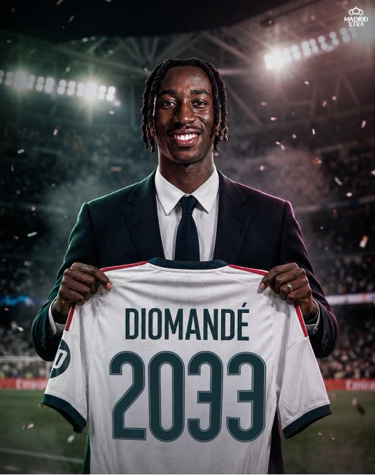 Cr7stianismo_'s tweet photo. Me parece una vergüenza el recibimiento que le estáis dando a Diomandé.

Ya pasó con Benzema y pasó con Vini y os tocó mamar  a todos en fila de uno.

Y todo por una rata que teniendo un precontrato con el Madrid se va a ir al Barça

Lo digo ya, Diomandé va a hacer historia aquí. https://t.co/u3ldx9Rn33