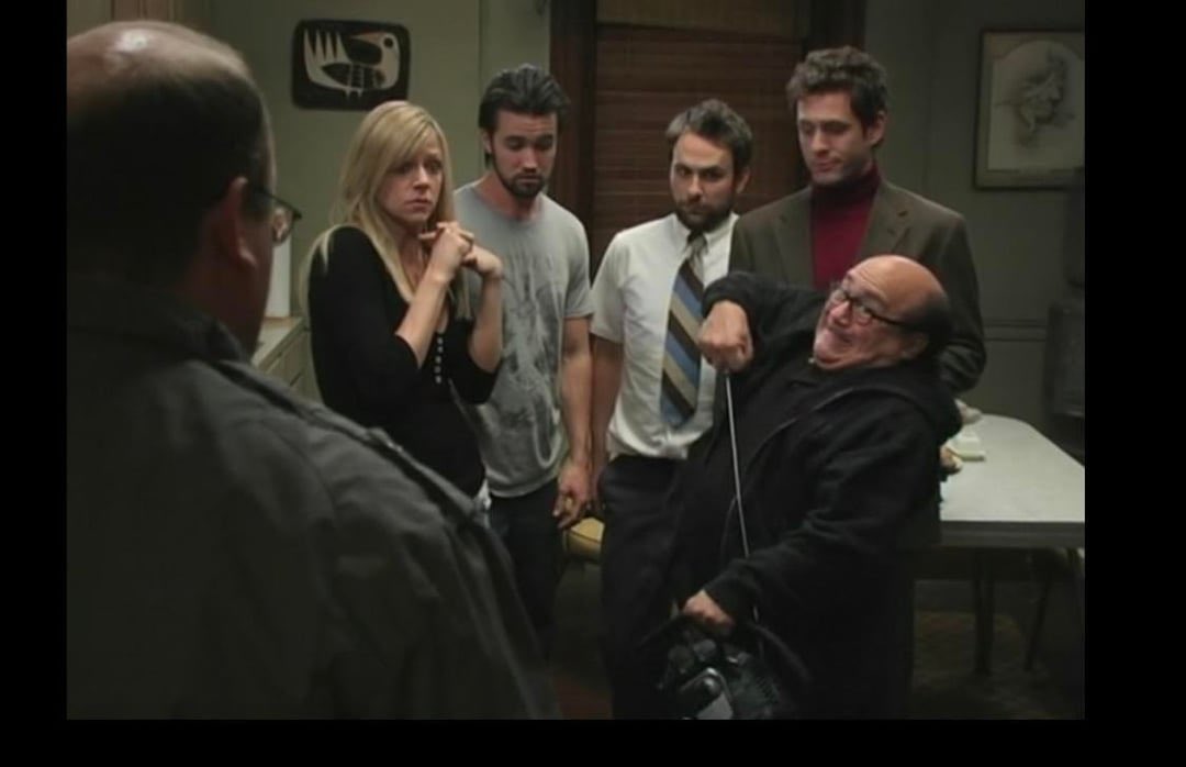 jadaisdone's tweet photo. @PopBase Reminds of one of my favorite Sunny episodes https://t.co/3iiaA3nbPW