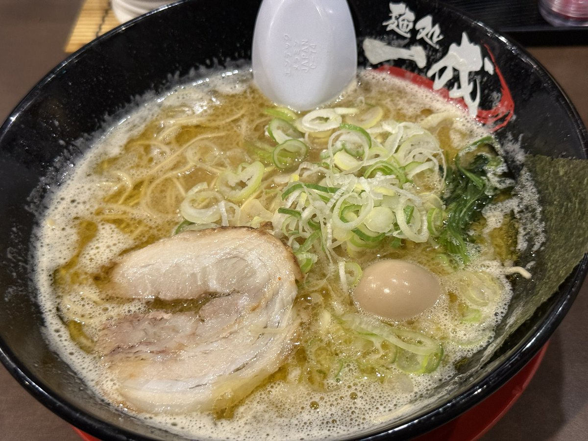 tonideki's tweet photo. 久しぶりの博多。
いきたいところ多すぎて一泊じゃ回り切れない！

BMで締める。 https://t.co/mkgPNiJqyb