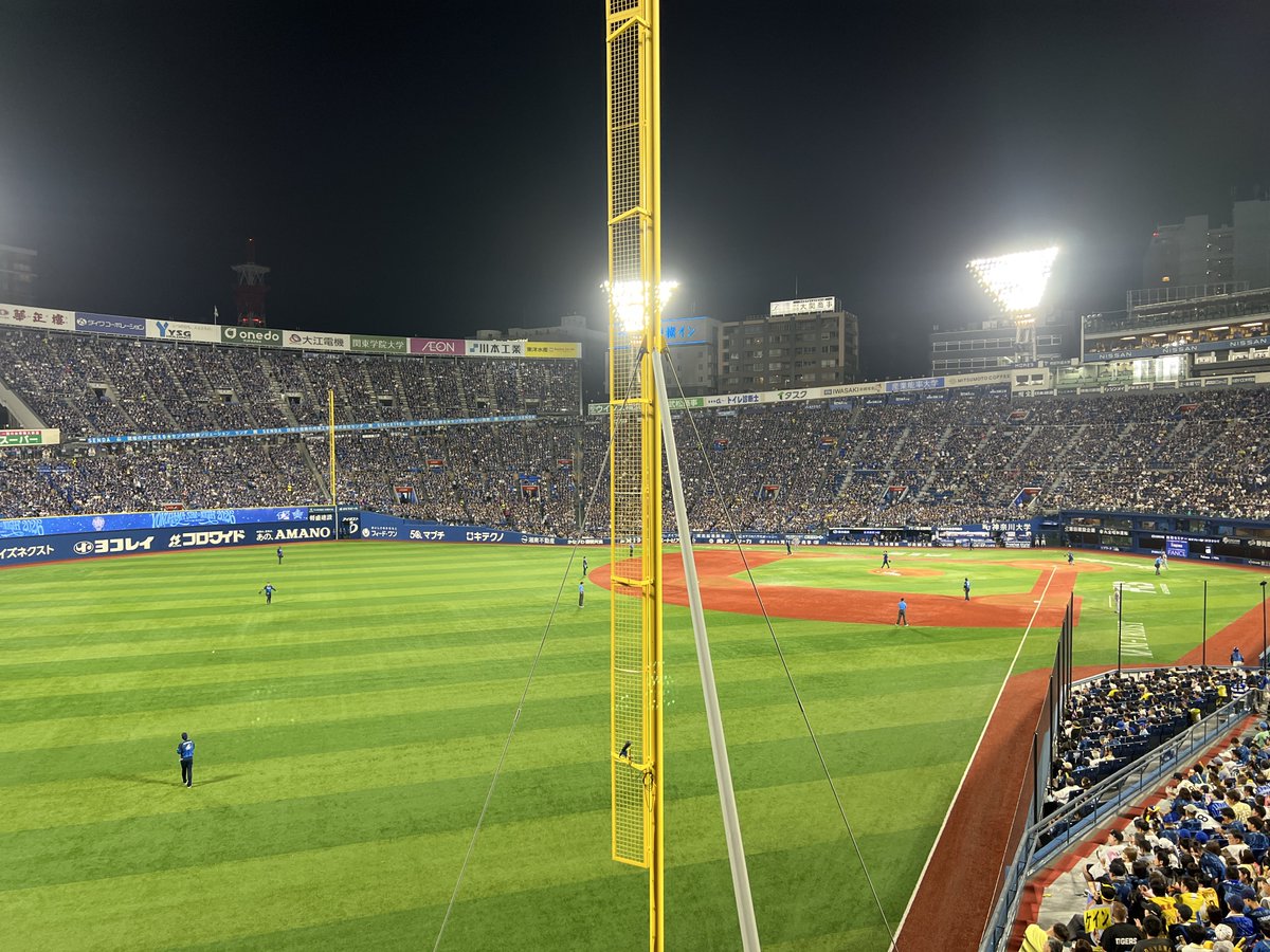 nakka910's tweet photo. 昨日の悔しさは晴らした、大竹のヒーインは泣きそうになった聞いてる方も
素晴らしい勝利、とらほー!! #hanshin https://t.co/GPPjzYlmKD