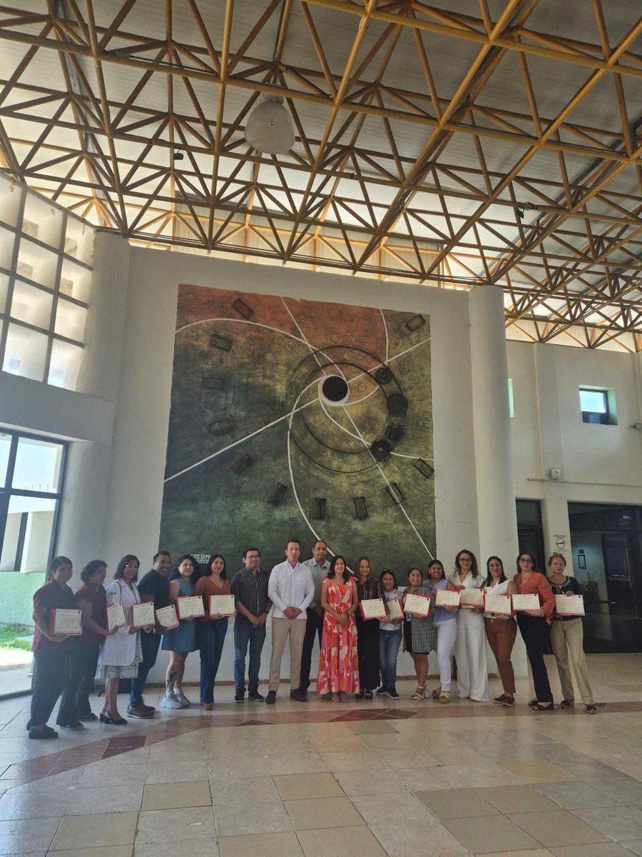 RepavihMID's tweet photo. REPAVIH EN DIPLOMADO DEL CENTRO PARA PREVENIR LA DISCRIMINACIÓN 
Concluyó edición Diplomado "Prevención y eliminación de la discriminación en el servicio público" impartido por el Centro para Prevenir y Eliminar la Discriminación en Yucatán
REPAVIH siempre estará para colabora https://t.co/rMcjoBQ0N6