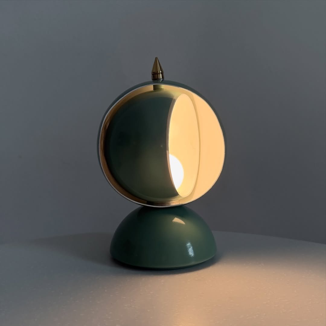 TacitusChrono's tweet photo. This 1960s Eclipse lamp proves great design never gets old. Still looks futuristic today. https://t.co/ErMkpH0IcJ