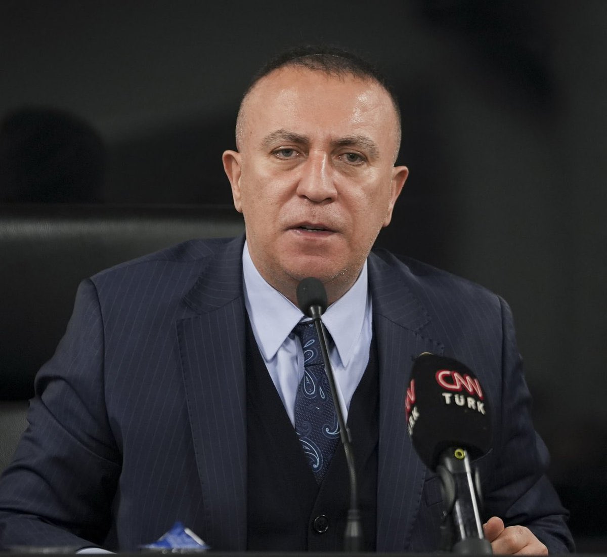 ajansoteki's tweet photo. MHP’de ‘Çerçeve Yasa’ya imza atmayan tek isim İzzet Ulvi Yönter oldu. https://t.co/Z9pPcG3Gkl