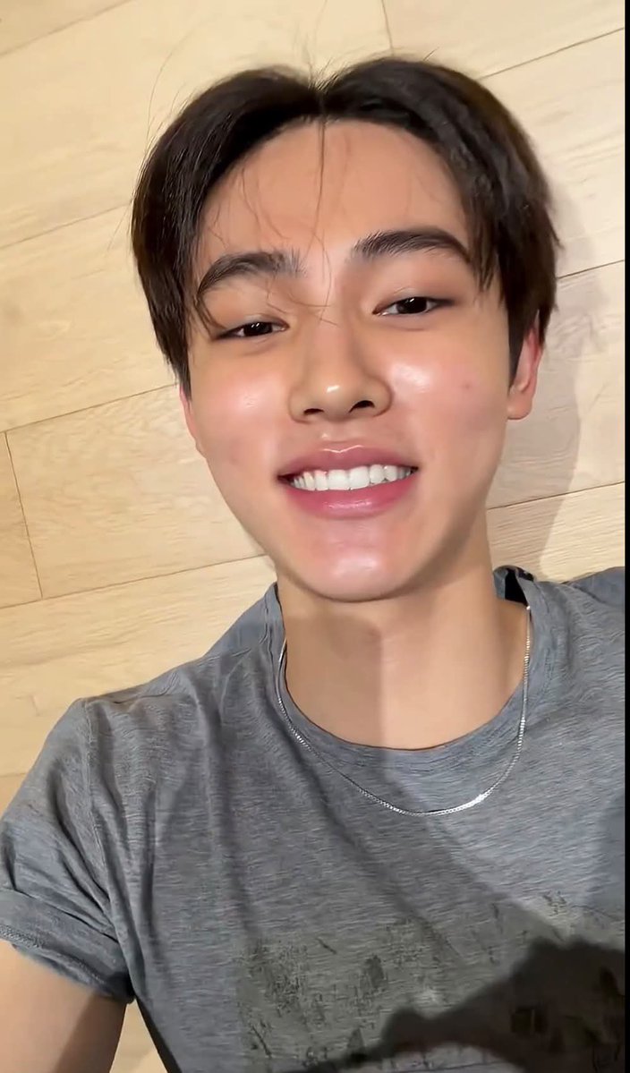 eomseaniee's tweet photo. eomppeuni eompretty eomcute https://t.co/ryyub1EWqd