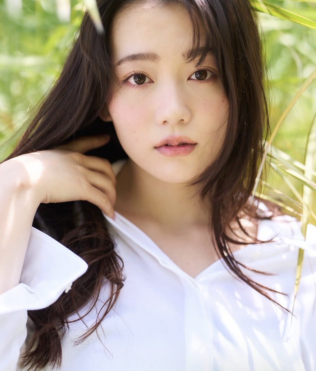 reia_yonekura's tweet photo. ©️ 佐藤 容平 

オフショットお届け②
#米倉れいあ https://t.co/U6rOBeCXhJ
