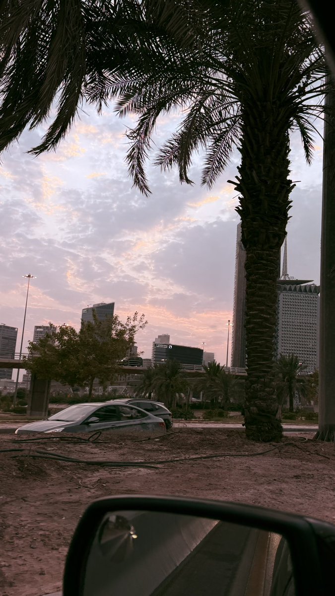 mrnx70's tweet photo. الرياض❤️☁️ https://t.co/NJur5UadRe