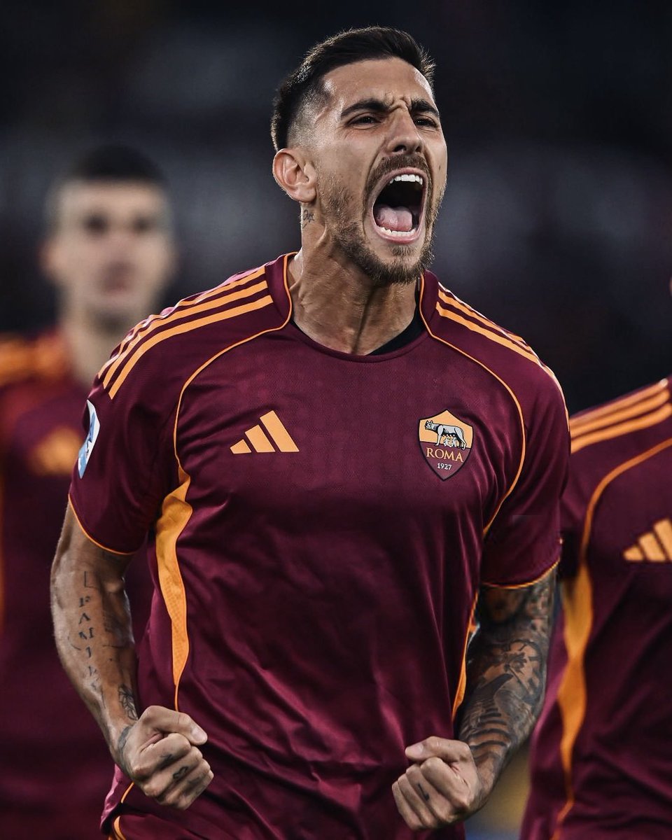 asrsupporter's tweet photo. Figli di Roma. Capitani. Bandiere.

Legami indissolubili. 🐺©️ https://t.co/CoqC5OGQTS