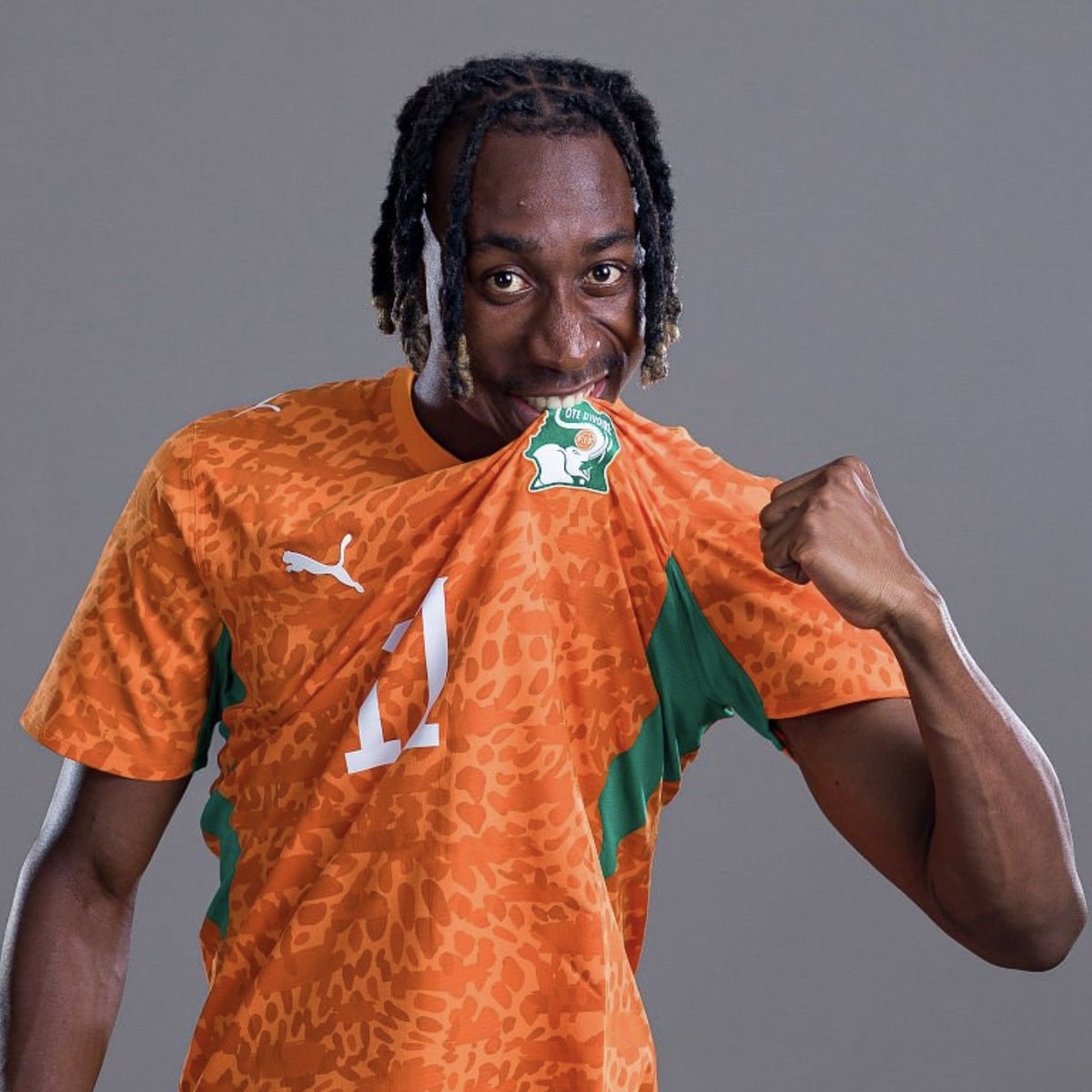 freshmag_off's tweet photo. 🚨💣C’EST OFFICIEL YAN DIOMANDÉ REJOINT LE RÉAL MADRID ET DEVIENT LE JOUEUR AFRICAIN LE CHÈRS DE L’HISTOIRE DU FOOTBALL https://t.co/jXmaS27cxd