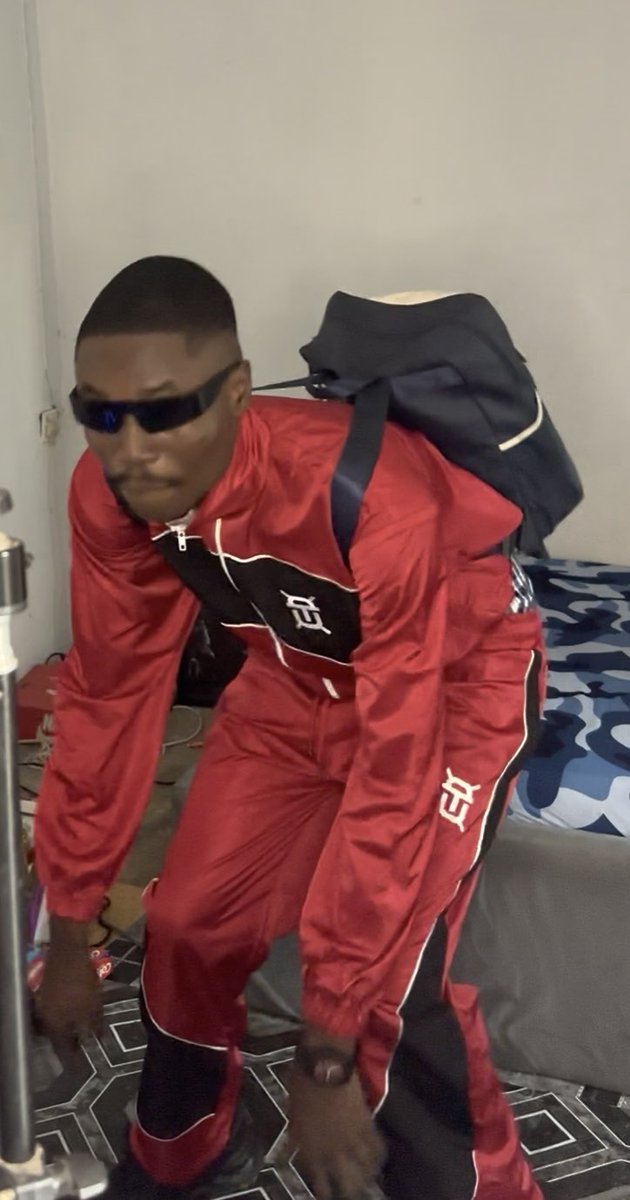 5starbarber_1's tweet photo. too fly🔥⛷️ https://t.co/qza9QKiGHs