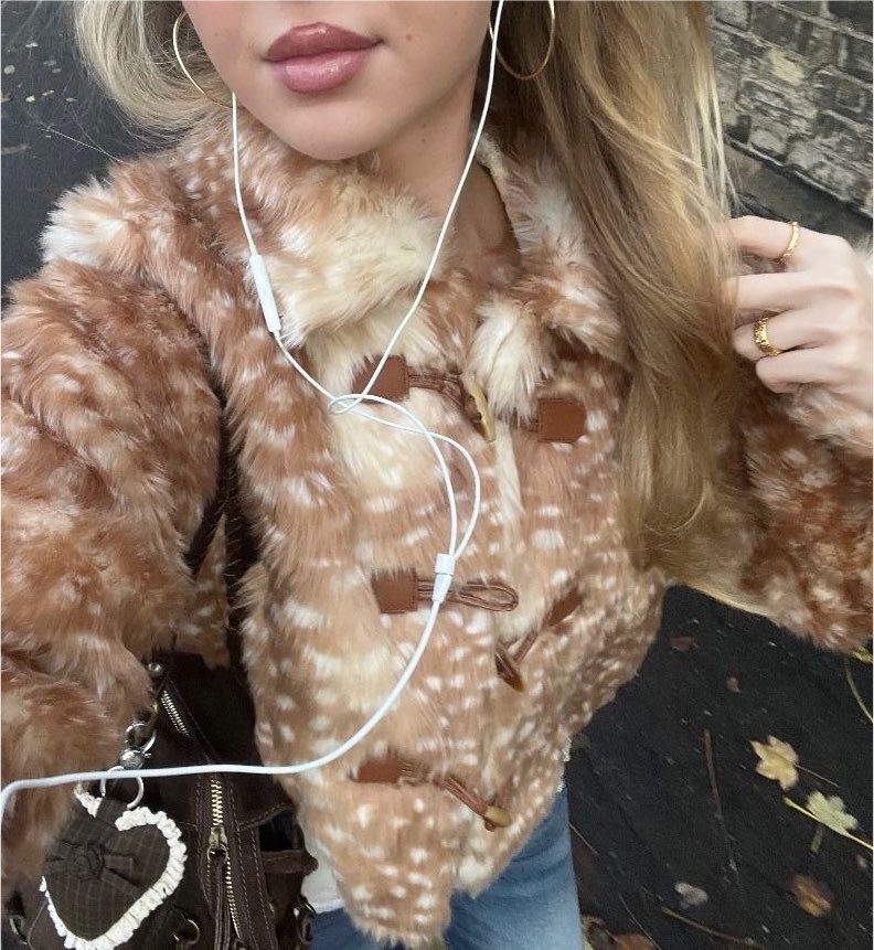 maydealz's tweet photo. Achados da Shein com essa tendência das roupas com vibe de Bambi/deer print 🦌🤎 https://t.co/vkL7JhdDuV
