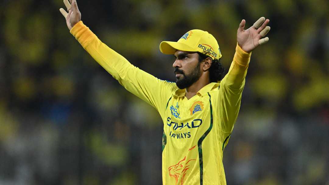whistlepoduclub's tweet photo. 🚨Why is everyone blaming Ruturaj Gaikwad? If Hardik Pandya doesn't join CSK, how is that Rutu's fault?

Nowadays, it feels like if anything goes wrong, people simply blame Ruturaj. This kind of baseless hate needs to stop. What's even more shameful is seeing people abuse his family and even wish for his death.

Support your team, debate decisions—but don't lose your humanity. Shame on those spreading such toxicity!!!!