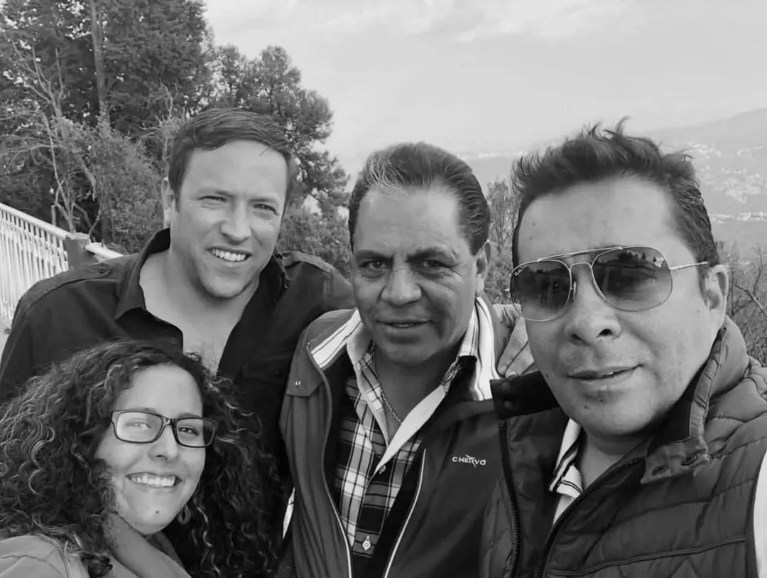 YazMunkure's tweet photo. 🙏Descansa en paz @froylansantana . Froy hoy el cielo te reúne en un abrazo eterno con Edgar, vuela alto estimado Froy.🕊️🙏❤️‍🩹 https://t.co/tkowfj0fOj