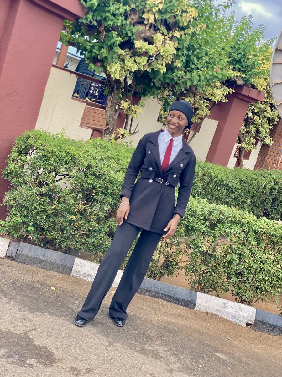 _ArisaMary's tweet photo. There are places where only your looks can open doors for you.
In all you do, dress well!
Dress modestly! https://t.co/8KsOyam9NO