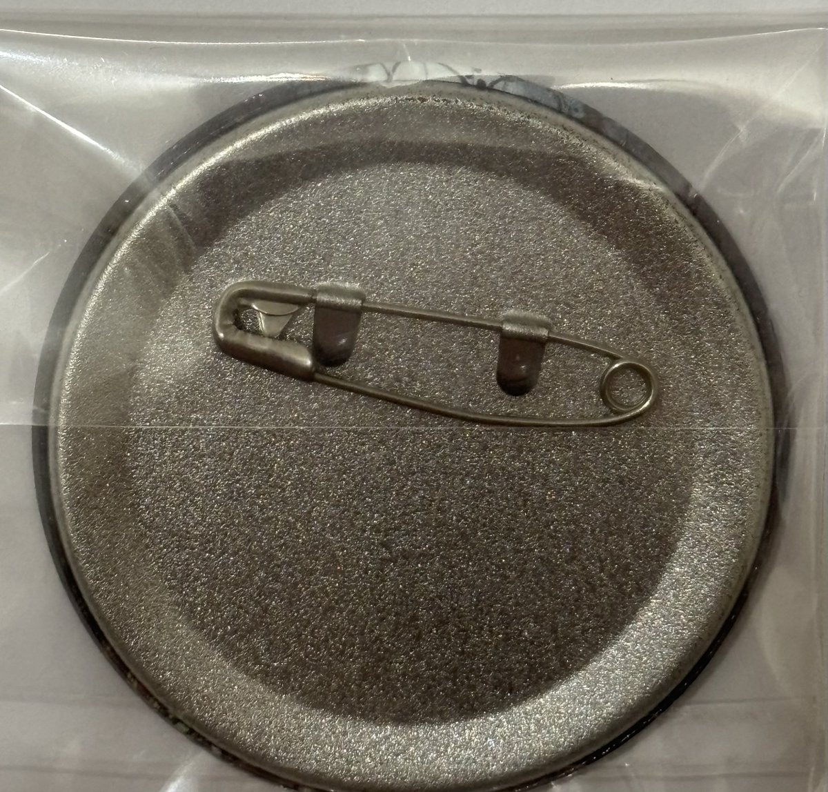pia_mys_'s tweet photo. 求:PayPay(記載額➕送料)
カード類:0.007
缶バ:0.045

譲:画像

#いれいすグッズ交換
#いれいすグッズ買取 https://t.co/RkDyQAOx5y