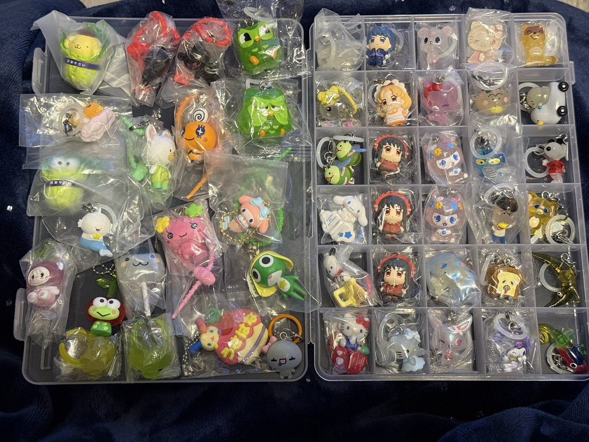 mis2ug's tweet photo. 【交換・買取】 めじるしアクセサリー キーリングハンガー サンリオ シュガーバニーズ シュガバニ etc.

譲：画像1,2
求：画像3,4その他ご提示ください>定価+送料

交換優先しておりますが、物により買取可能です
プロカ一読お願いいたします🙇🏻‍♂️ https://t.co/CuYYjPr4gz