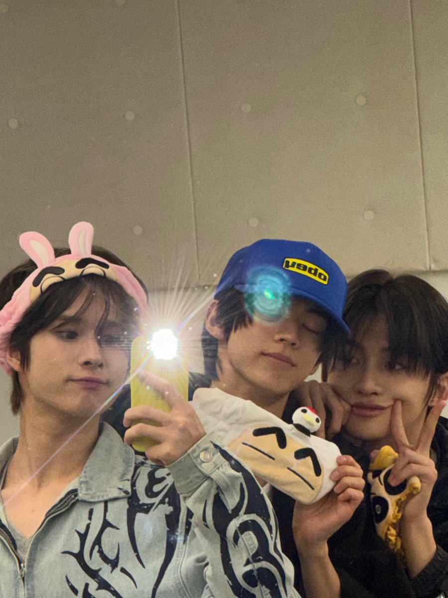 hoandyeol's tweet photo. https://t.co/JfbMg6S3OO
