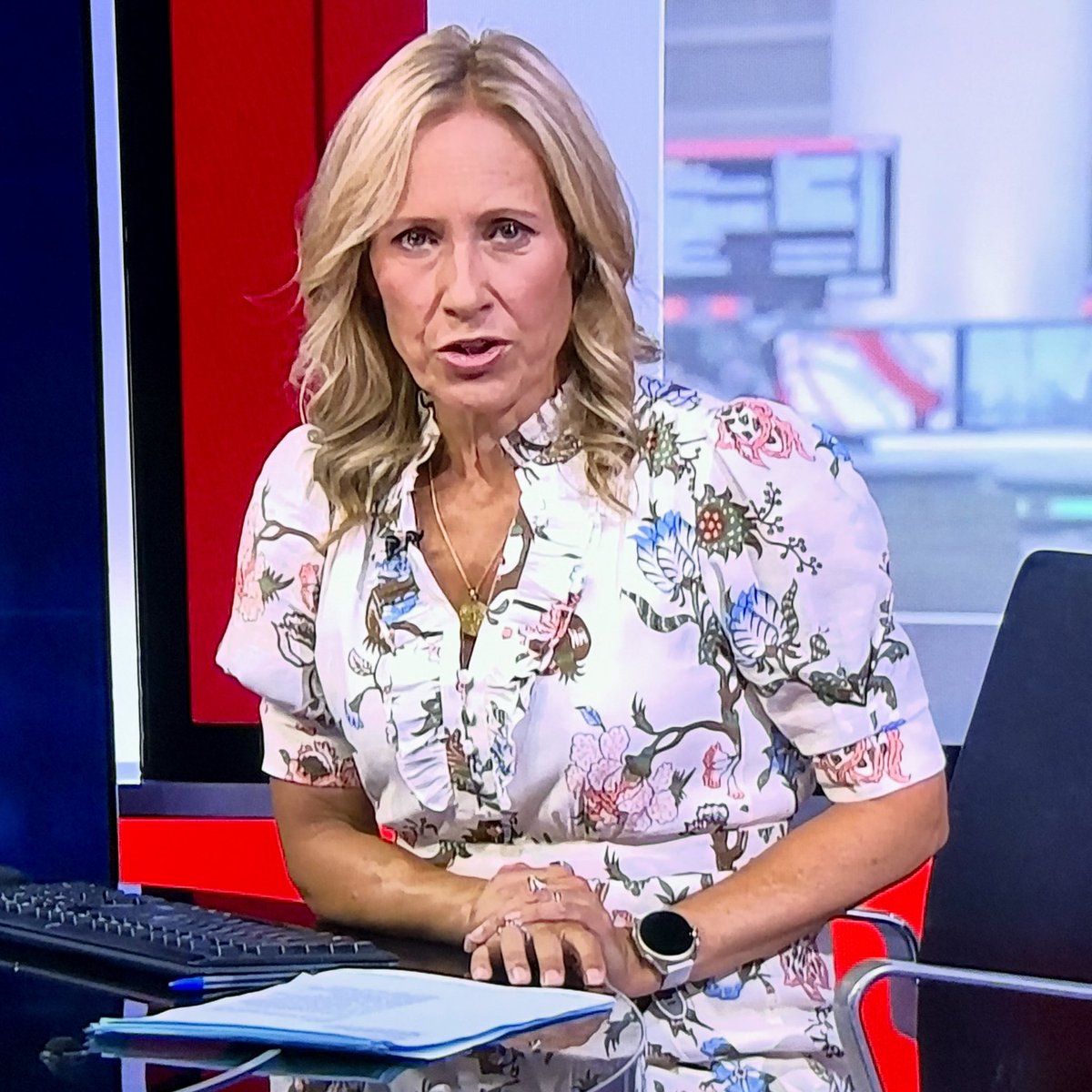 raymach1's tweet photo. SOPHIE

Sophie Raworth https://t.co/KFPZxKdpLi
