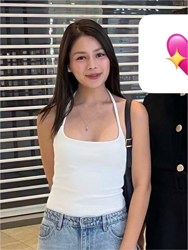 dream_no_24's tweet photo. ang blooming niyo because? https://t.co/1l5AGQRgNI