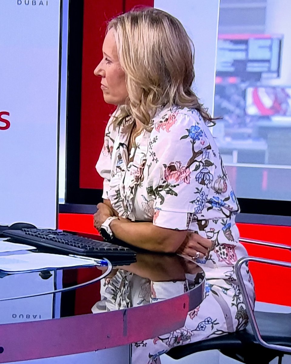 raymach1's tweet photo. SOPHIE

Sophie Raworth https://t.co/gDb10Hr2DR