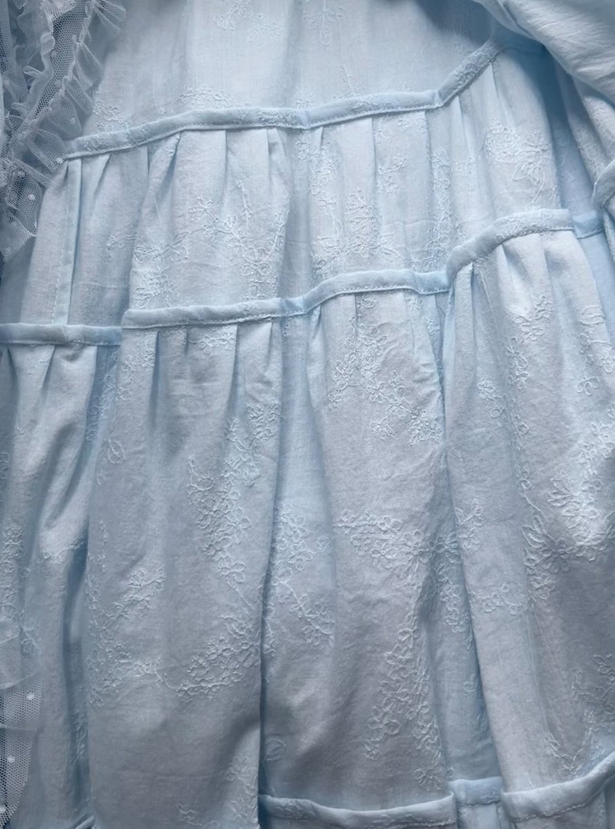 hinataforehead's tweet photo. MADE ONE DRESS https://t.co/D5MwWF9t1z