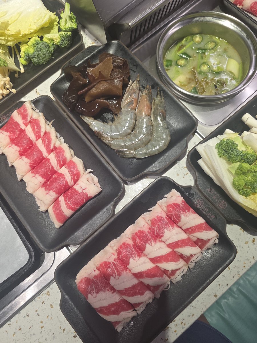 fun_tuutie's tweet photo. 💪✌️ what i eat in a day ~ Day32 https://t.co/Iidv5ldkVU