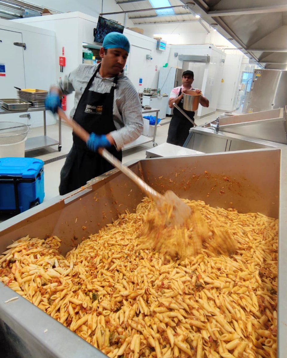 UKAkshayaPatra's tweet photo. This summer, our kitchen is preparing thousands of hot, nourishing meals for #children attending #HAF. Your support can turn an empty plate into a nourishing meal and help children return to school healthy, nourished, and ready to learn.
 
Donate today at https://t.co/jxslnlLRIU https://t.co/nDJJJ68O9c