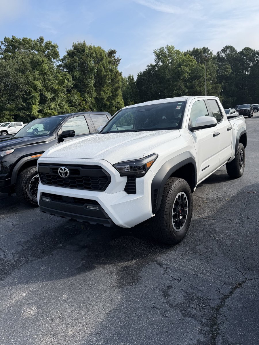 JeffRoberts2117's tweet photo. Looking for a great preowned truck?
We have them!!
Small town dealership with home town values. 
Come see us

Stokes-Trainor GMC Chevrolet. 

Excellence is our standard

For more information
803-276-8888
https://t.co/o8pUJK56FE

#thankful #lovemyjob #hereforyou #youdeserveit https://t.co/r63fL2v7Al