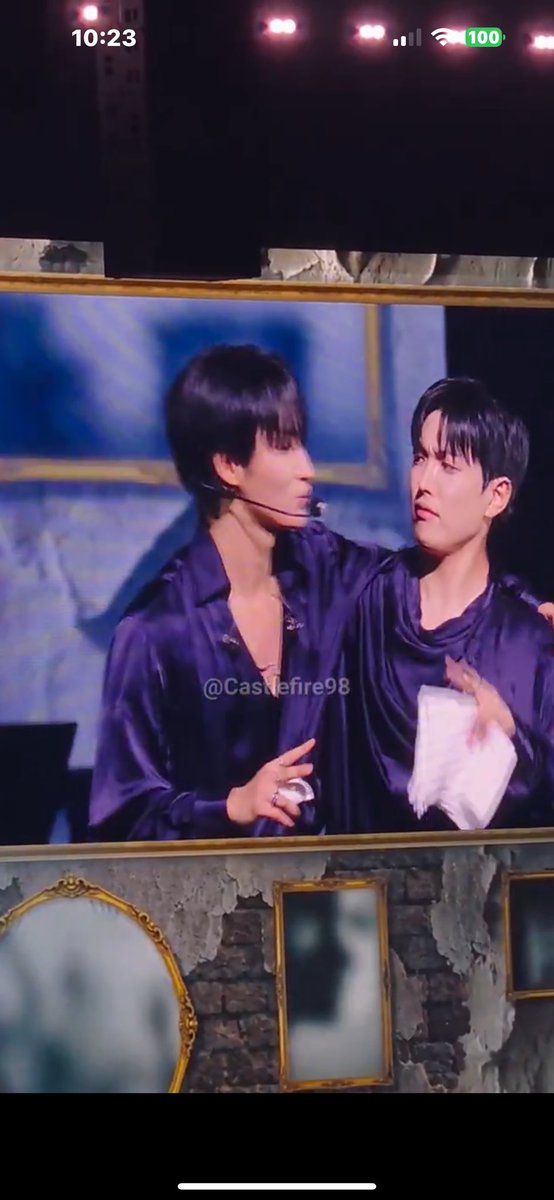 twodeeenthus's tweet photo. @joongtism Put him in jail honestly
Those stank ass faces he made 😭😭😭😭 i take FULL offense in it https://t.co/VNejOzFtU3