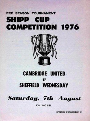 Dunsbyowl's tweet photo. A ray of sunshine in the #darkdays of the mid 1970s. #OnThisDay 50 years ago #SWFC won the Shipp Cup beating @CambridgeUtdFC 5-2 Goals Wylde 2 , Feeley 2, & Nimmo. Lovely Pic of Bert, a full Kop and Mick P #RIP in a legendary Wednesday jumper !
@secondflight2 replaced Fox https://t.co/bUhmLzWTP8