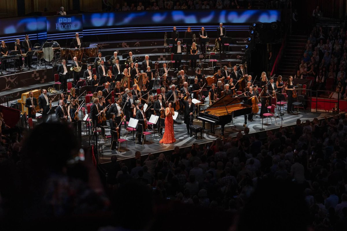 AuraWoodward's tweet photo. Huge congratulations to @alexdariescu for her stunning debut performance at the BBC Proms! History has been made, Alexandra Dariescu is t/ first 🇷🇴female pianist to appear at the Proms, performing Nadia Boulanger's "Fantasy for piano and orchestra" - a first at the Proms too. https://t.co/AvcLaYMXbA