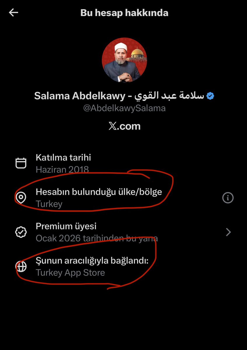 savienog's tweet photo. يمارس هذا المحرض والمقيم حالياً على الأراضي التركية نشاطاً ممنهجاً في نشر مواد مزيفة ومضللة تصيب في جوهرها شرعية الرئيس السوري والحكومة المعترف بها دولياً ومن قبل تركيا نفسها.

وفي ظل غياب أي متابعة أو قيود، يواصل المذكور بث خطاب تحريضي مستمر يهدف إلى زعزعة الاستقرار وبث الفتنة والقلاقل في المنطقة العربية وبخاصة في سوريا.

وبناء عليه، نطالب بصفتنا سوريين بالإنهاء الفوري لهذه التجاوزات، وتقديم هذا الشخص إلى العدالة للتحقيق معه ومحاسبته قانونياً.

@EmniyetGM
 @SiberDB @TC_icisleri @iletisim @dmmiletisim 
@tcbestepe 
@tcbestepe_ar 
@HakanFidan @RTErdogan @rterdogan_ar @adalet_bakanlik @TCYargitay @TC_Disisleri @rtukkurumsal @BTKgovtr